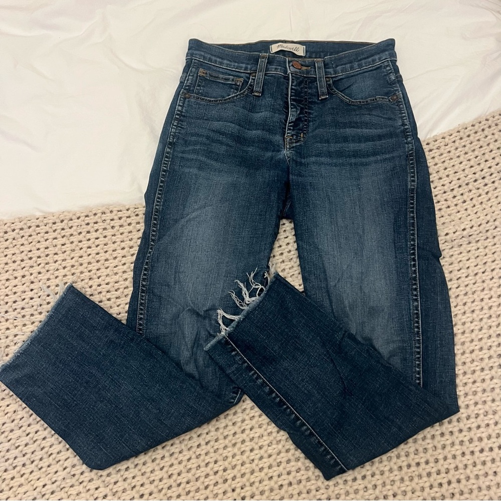 Madewell Mid-Rise Slim Straight, Size 25 (Raw Hem)